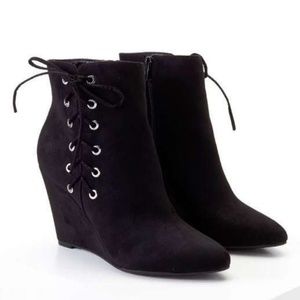Forever 21 Vegan Suede Lace-Up Wedges 7